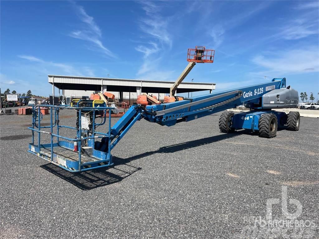 Genie S-125 Articulated boom lifts