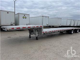 East Mfg 53 ft T/A Spread Axle