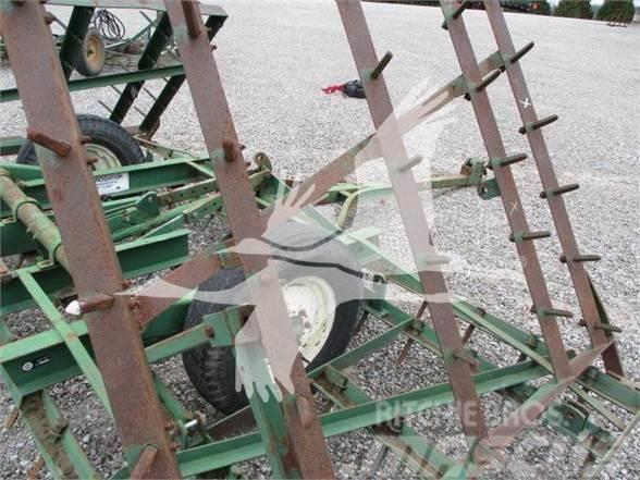 UNVERFERTH HAROGATOR Other tillage machines and accessories