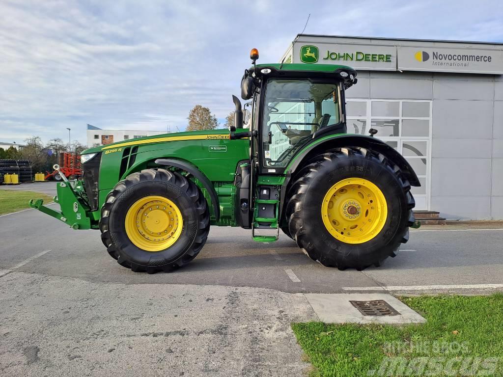 John Deere 8295 R Tractors