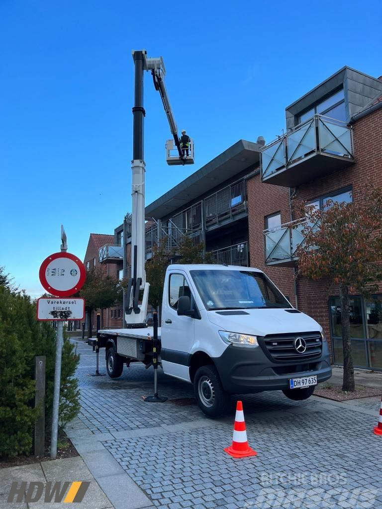 VERSALIFT VTX-240 Truck & Van mounted aerial platforms