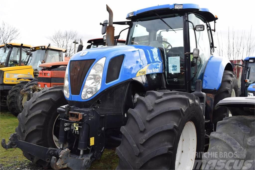 New Holland T 7040 Tractors