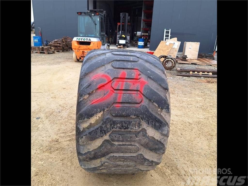 Trelleborg Twin 800/40x26,5 Tyres, wheels and rims