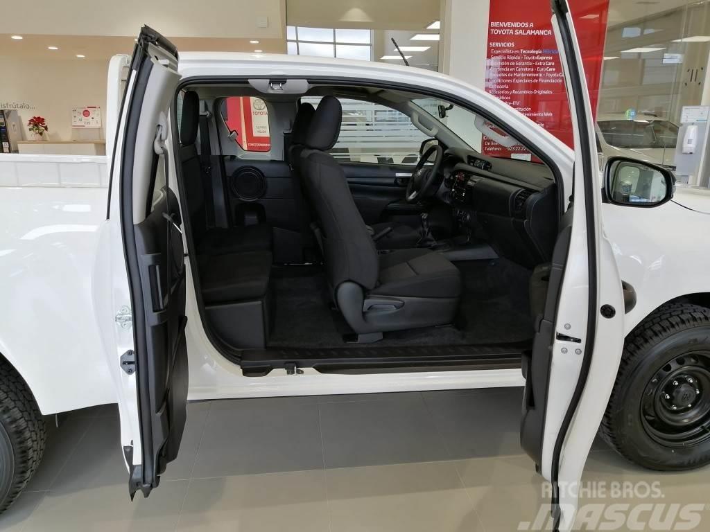 Toyota Hilux Cabina Extra GX Panel vans