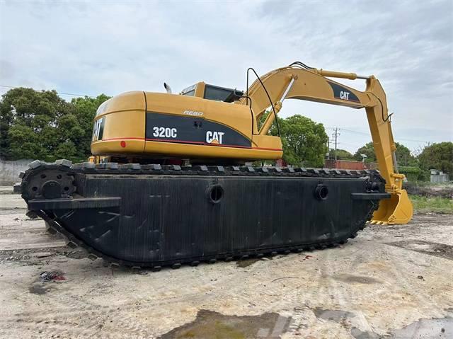 CAT 320 C Amphibious Excavators