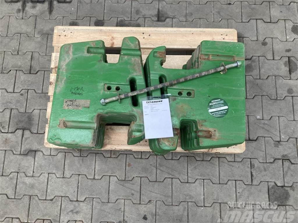 John Deere 18 x 50 kg Other tractor accessories