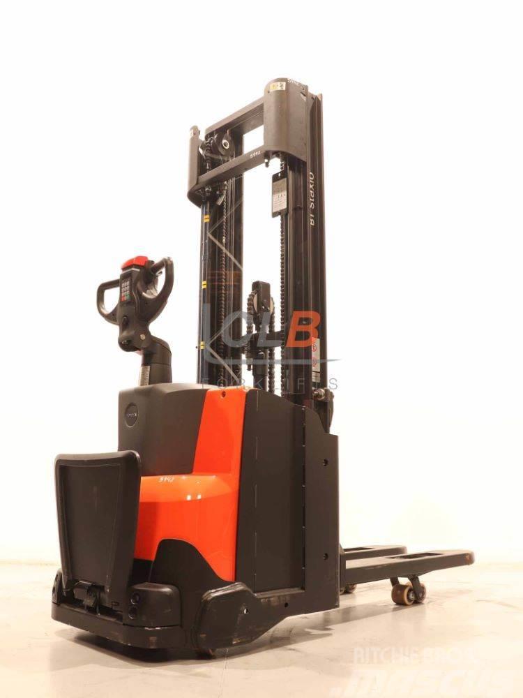 Toyota SWE 120 L Staxio Forklift trucks - others