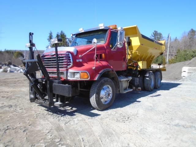 Sterling L 9500 Snow blades and plows