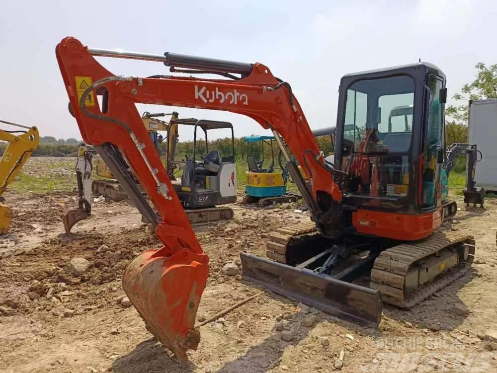 Kubota KX35 Crawler excavators