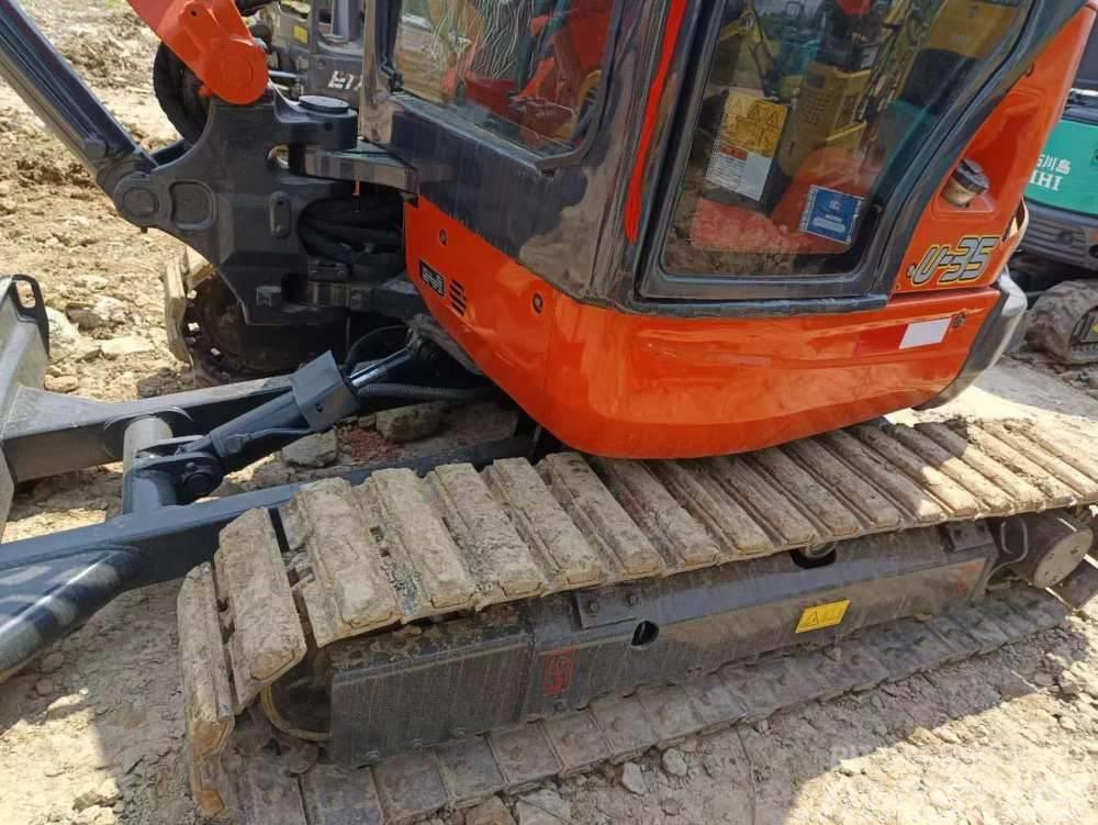 Kubota KX35 Crawler excavators