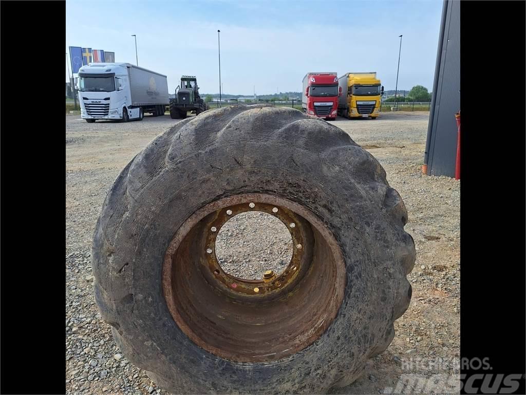Nokian FKF 710/45x26,5 Tyres, wheels and rims