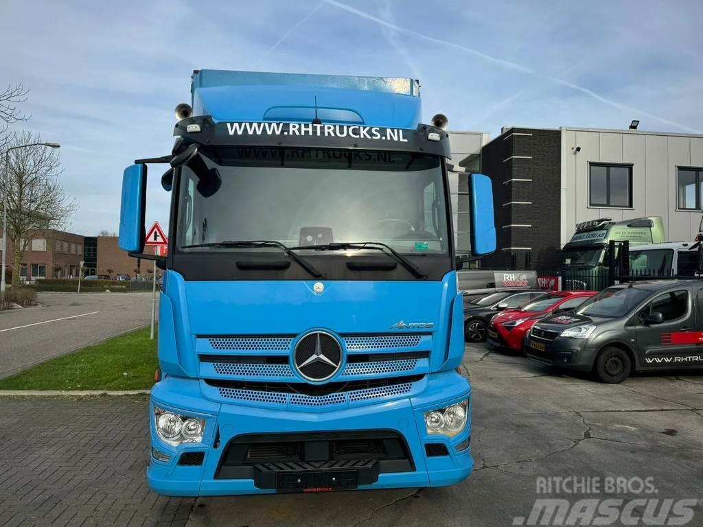 Mercedes-Benz Antos 2532 6X2 ONLY KM 303922 Curtainsider trucks