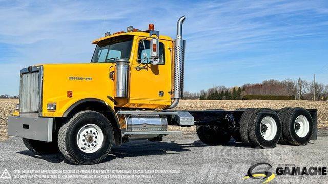 Western Star 4900FA CAB & CHASSIS FRAME Tractor Units