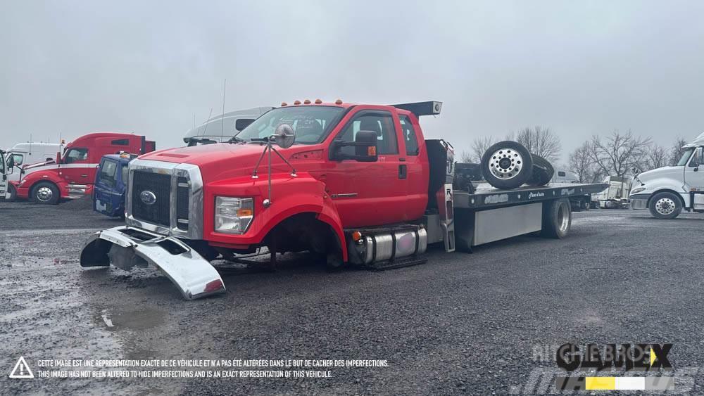 Ford F-750 DAMAGED TOW TRUCK Tractor Units