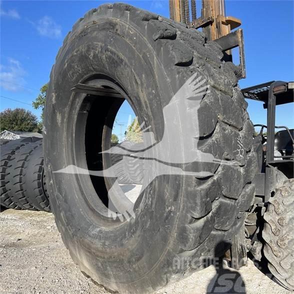  GENERAL 27.00X49 Tyres, wheels and rims