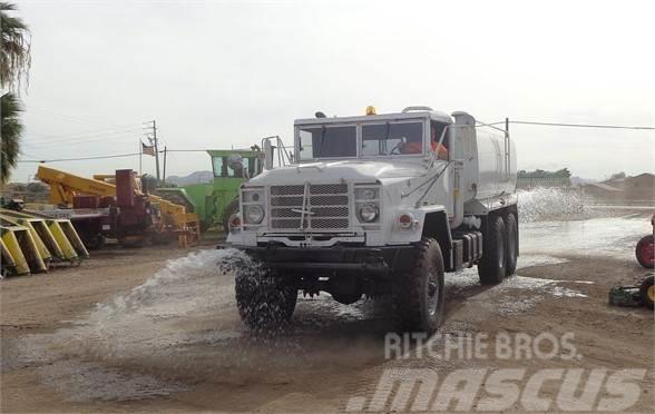 AM General M927 Water tankers