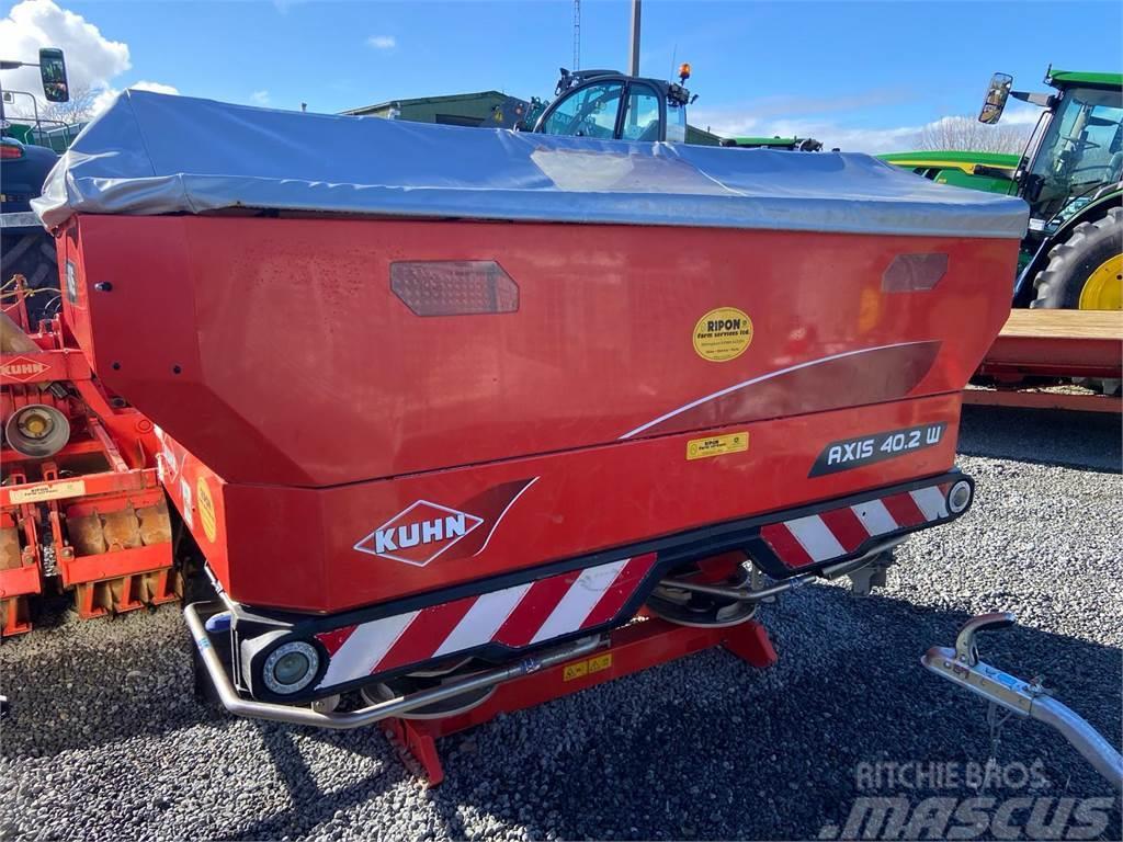 Kuhn Axis 40.2W Mineral spreaders
