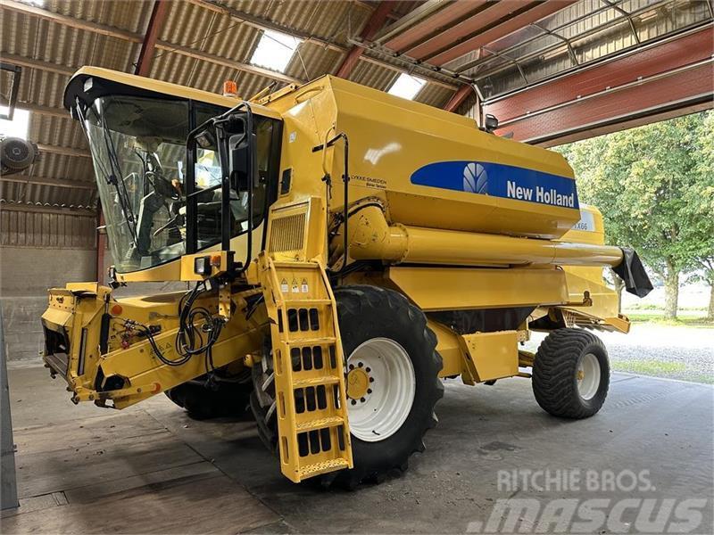 New Holland TX66 Combine harvesters