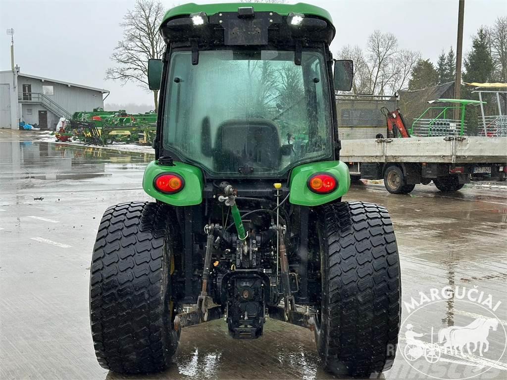 John Deere 4720, 58 AG Tractors