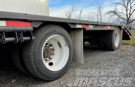 Demco  Flatbed/Dropside trailers