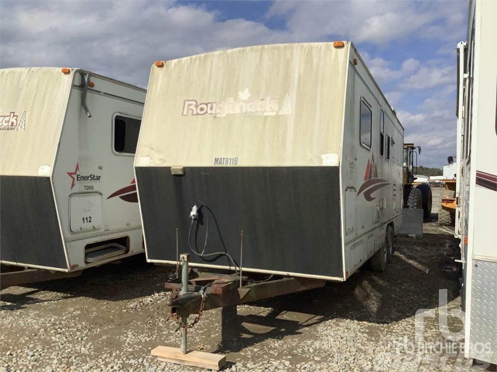  ROUGHNECK 28 ft T/A Light trailers
