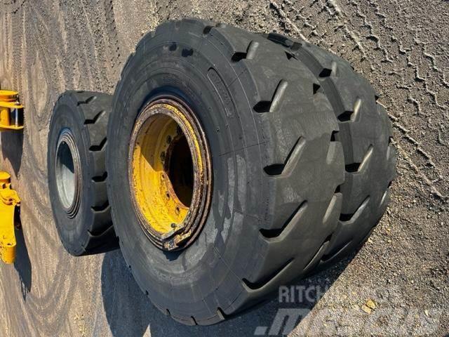  17.5R25 LIEBHERR A 934 C Tyres, wheels and rims