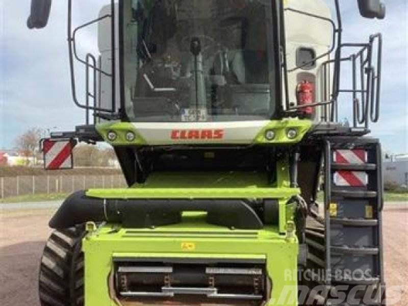 CLAAS Lexion 7500TT Combine harvesters