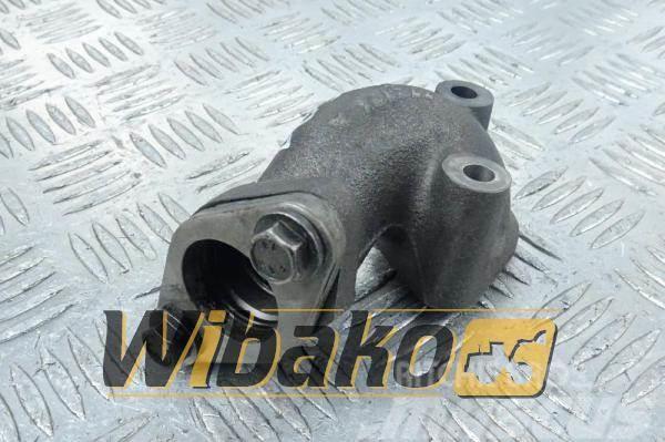 Volvo Oil pump knee Engine / Motor Volvo TD73 4772174 Other components