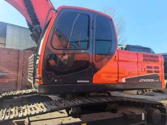 Doosan DX225