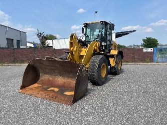 CAT 930M