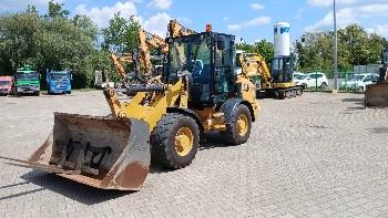 CAT 907 M
