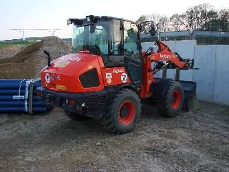 Kubota R 082