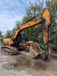 JCB JS 220 LC