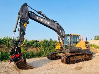 Volvo EC 220