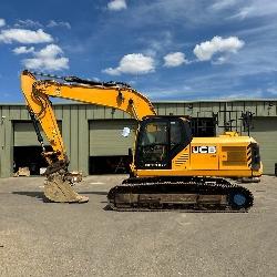 JCB 220X
