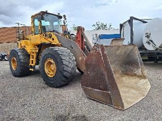 Volvo L220D