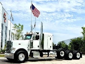 Peterbilt 389