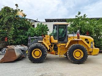 Volvo L 105