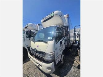 Hino 195