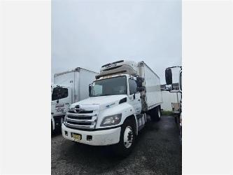 Hino 338