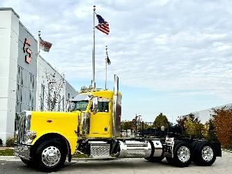 Peterbilt 389