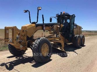 CAT 140M3 AWD