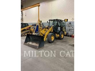 CAT 906M