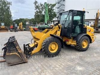 CAT 906M