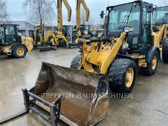CAT 907M
