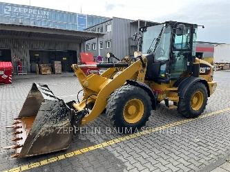 CAT 908M