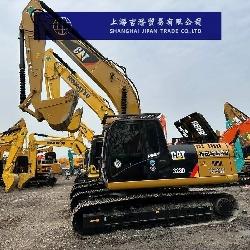 CAT 323 D