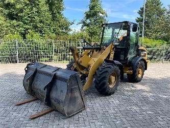 CAT 906H2