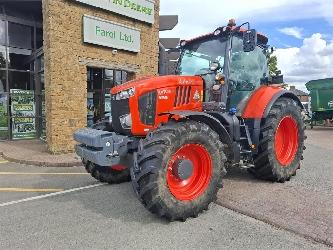 Kubota M7153