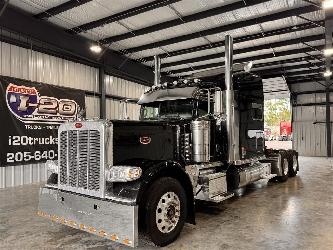 Peterbilt 389